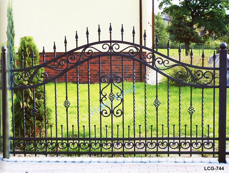 Ornamental iron fence1